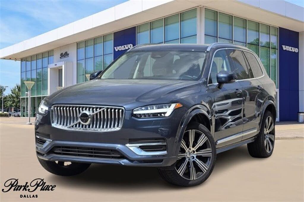2025 Volvo XC90 Recharge T8 Plus Bright Theme 7-Passenger eAWD