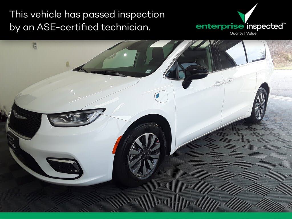 2024 Chrysler Pacifica Hybrid Select FWD