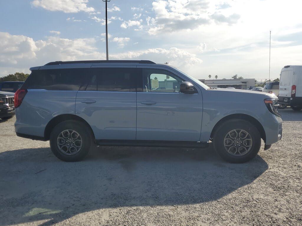 2025 Ford Expedition Active RWD