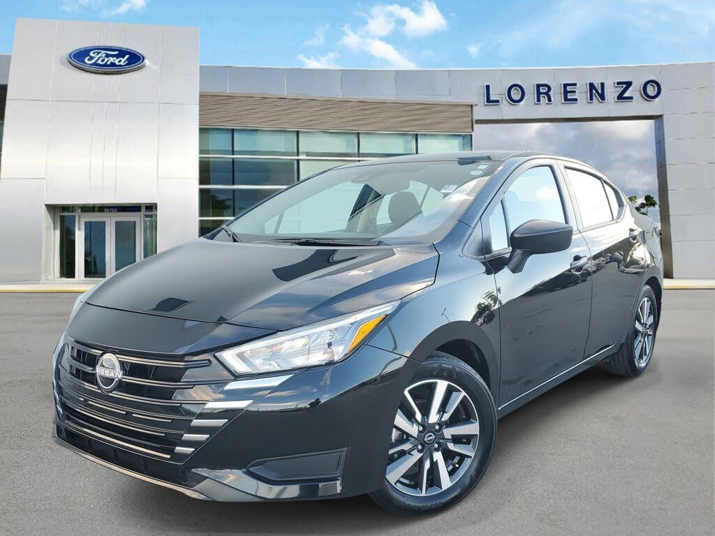 2025 Nissan Versa S FWD