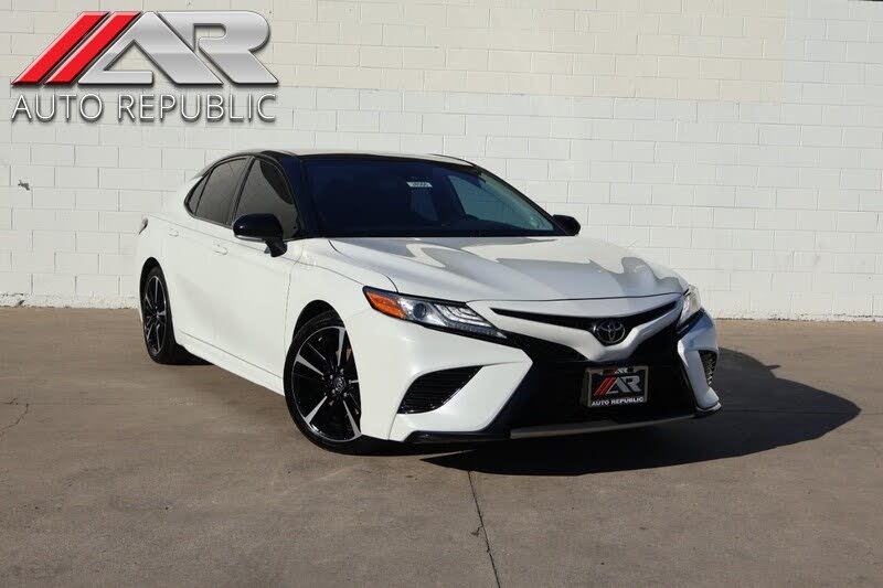 2019 Toyota Camry XSE V6 FWD