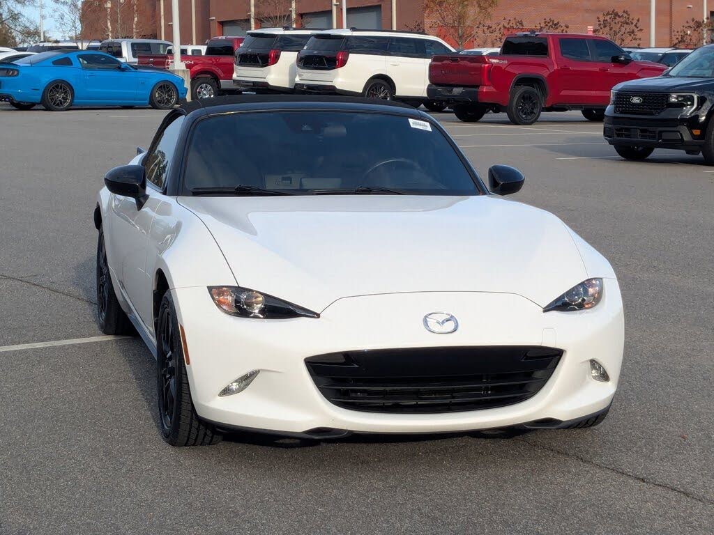 2021 Mazda MX-5 Miata Sport RWD