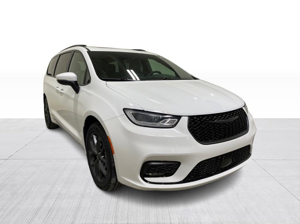 Chrysler Pacifica Touring L AWD 2023