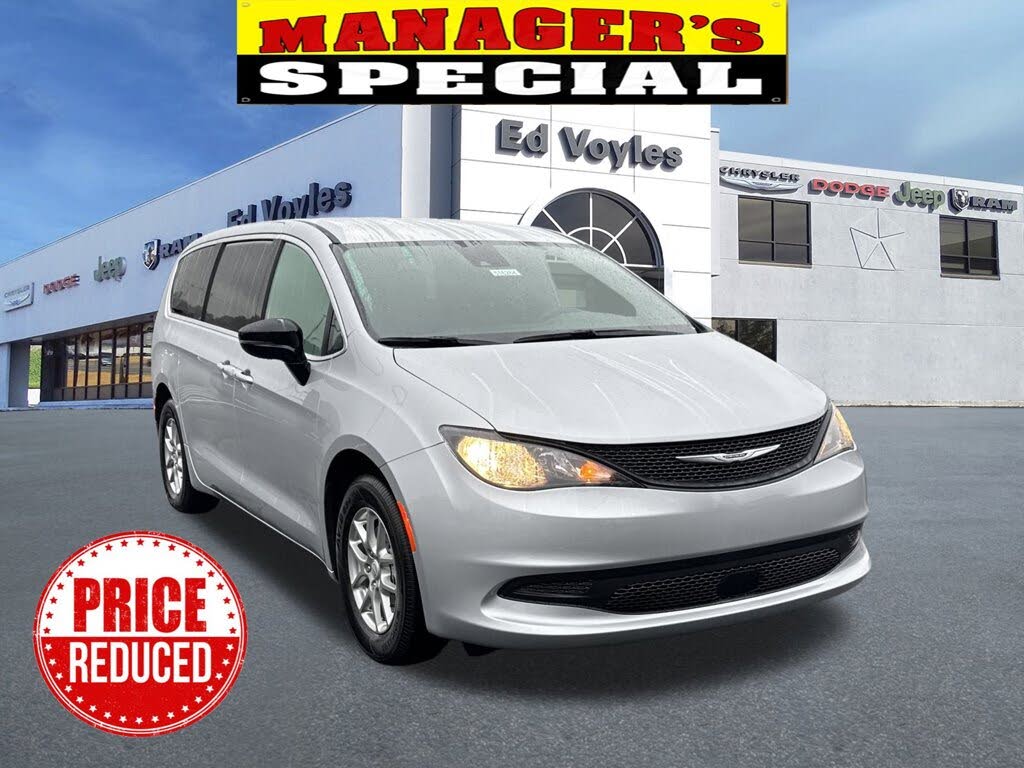 2026 Chrysler Voyager LX FWD