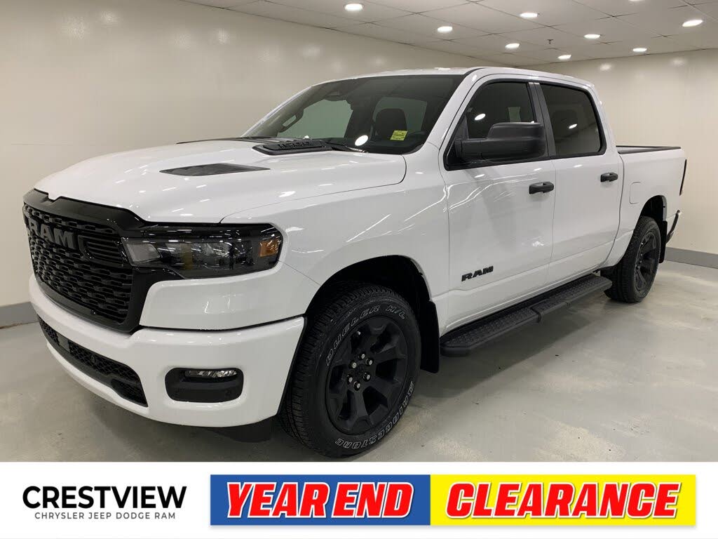 2026 RAM 1500 Express Crew Cab 4WD