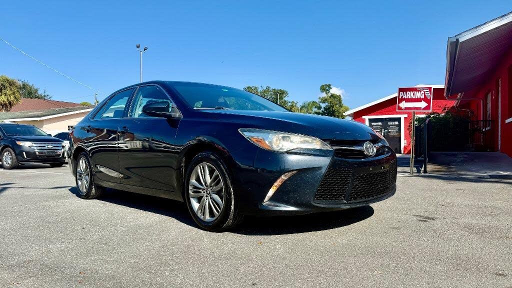 2016 Toyota Camry LE