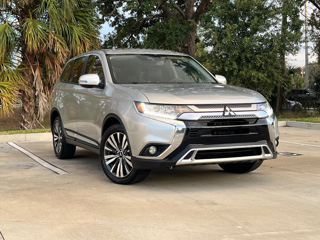 2020 Mitsubishi Outlander SE FWD