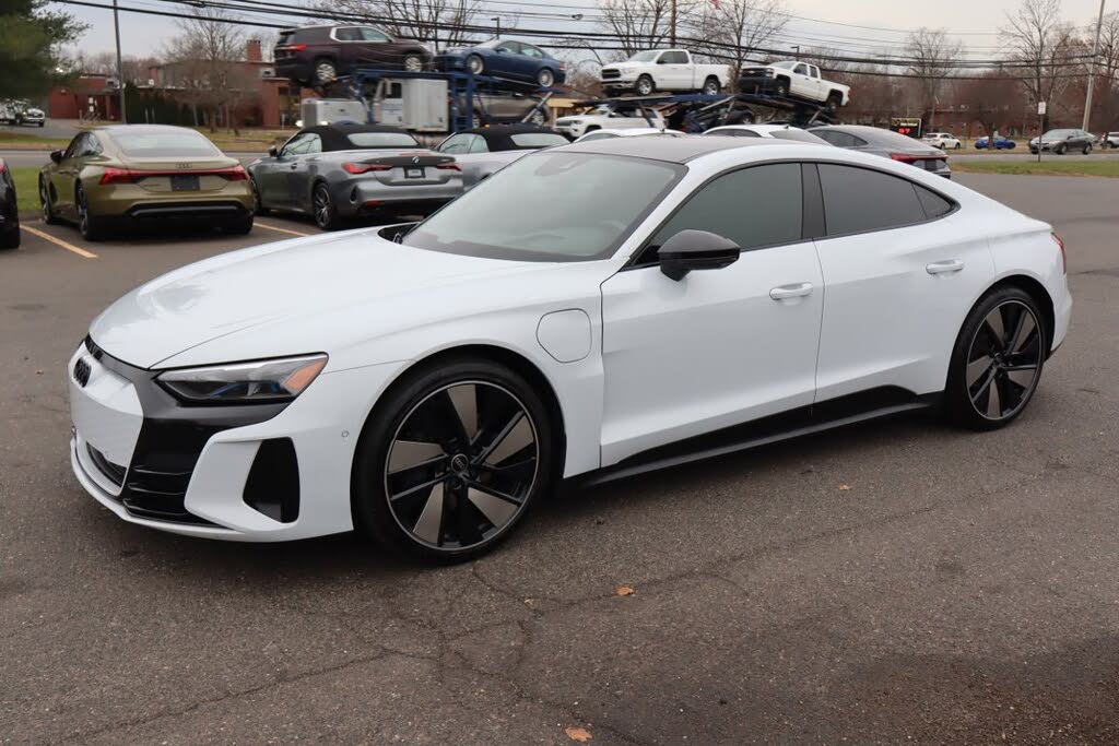 2023 Audi e-tron GT quattro Prestige AWD