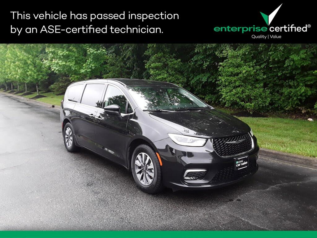 2023 Chrysler Pacifica Hybrid Touring L FWD