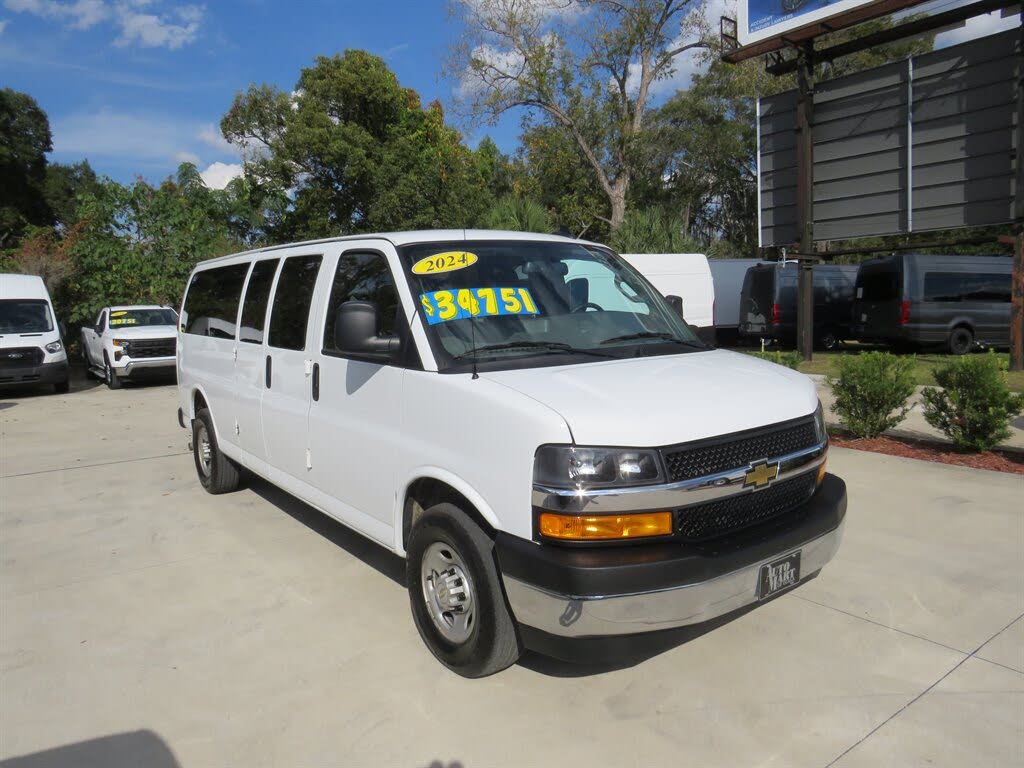 2024 Chevrolet Express 3500 LS Extended RWD