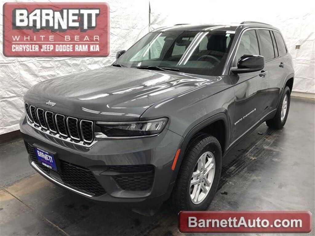 2024 Jeep Grand Cherokee Laredo 4WD
