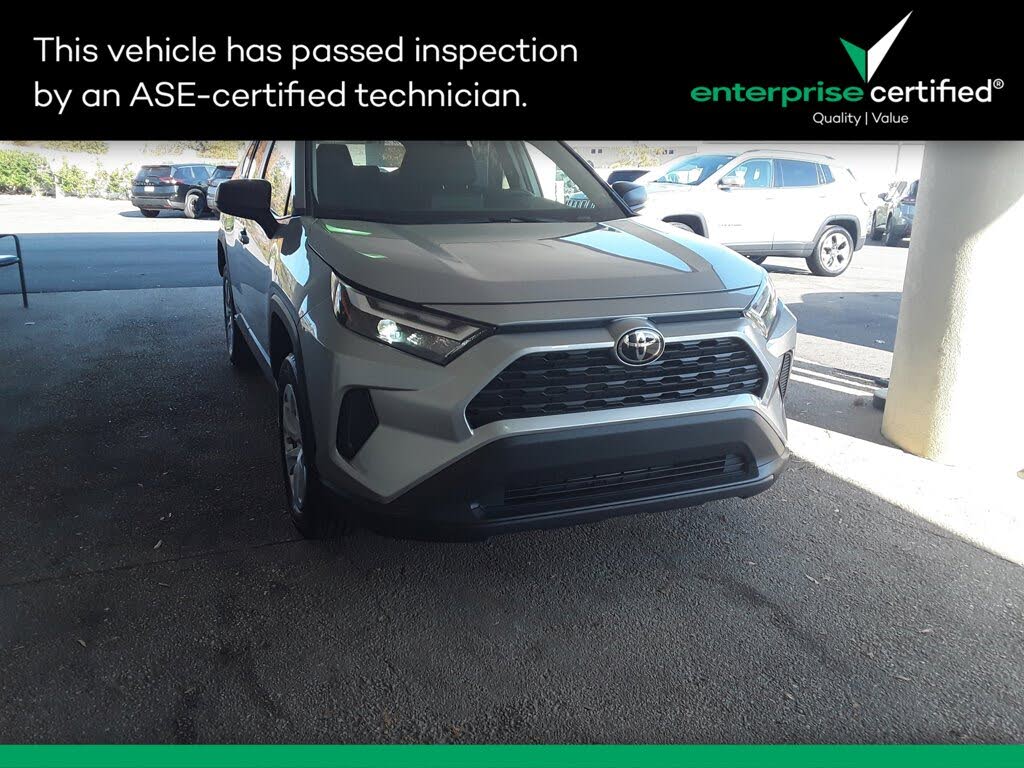 2025 Toyota RAV4 LE FWD