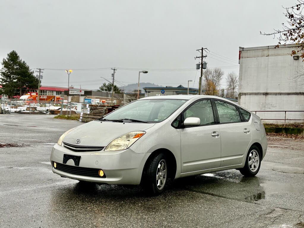 2005 Toyota Prius FWD
