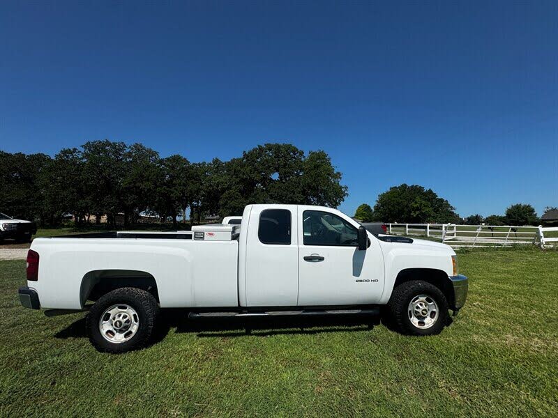2011 Chevrolet Silverado 2500HD Work Truck Extended Cab RWD