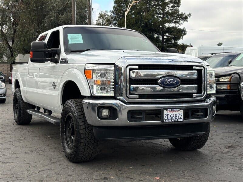 2016 Ford F-250 Super Duty Lariat Crew Cab 4WD