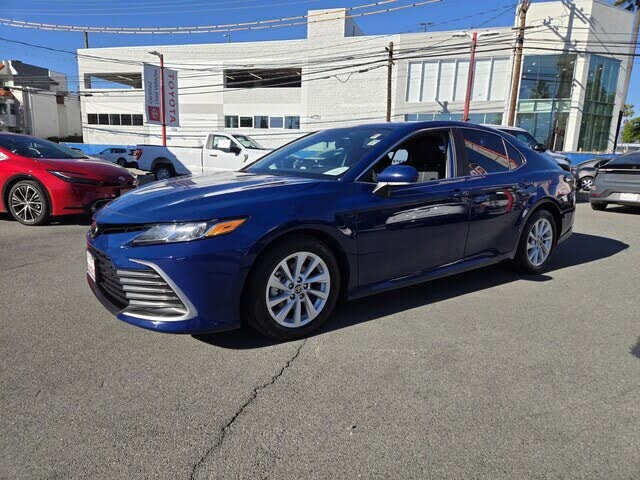 2023 Toyota Camry LE FWD