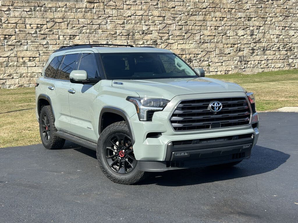 2023 Toyota Sequoia SR5 4WD