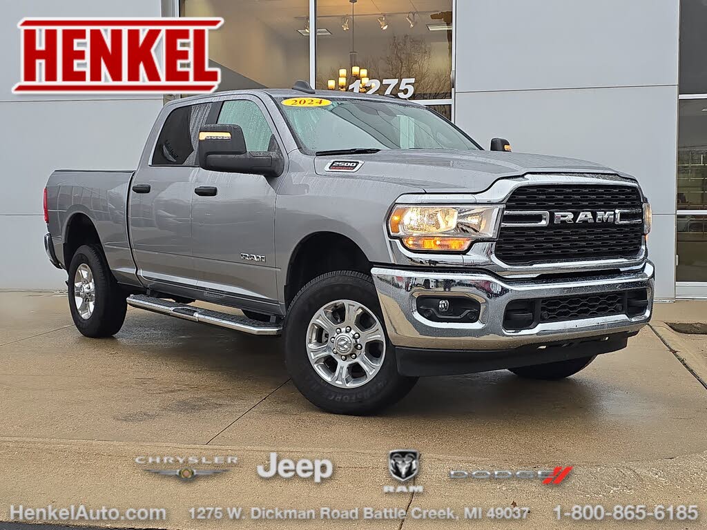 2024 RAM 2500 Big Horn Crew Cab 4WD