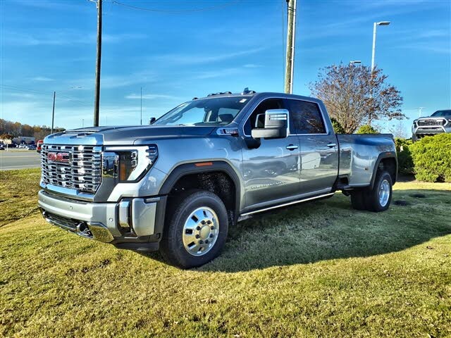 2026 GMC Sierra 3500HD Denali Crew Cab 4WD