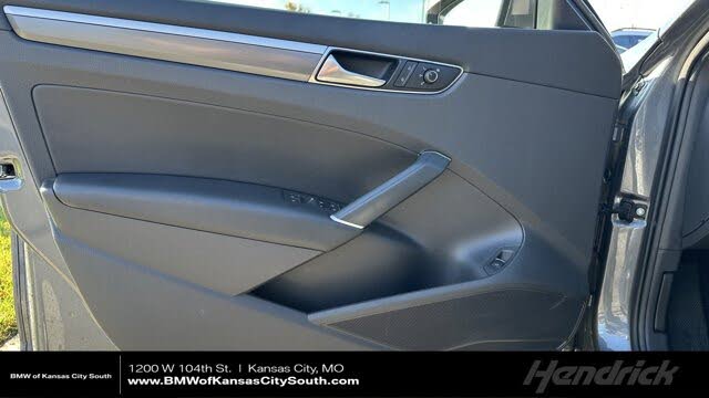 2017 Volkswagen Passat R-Line