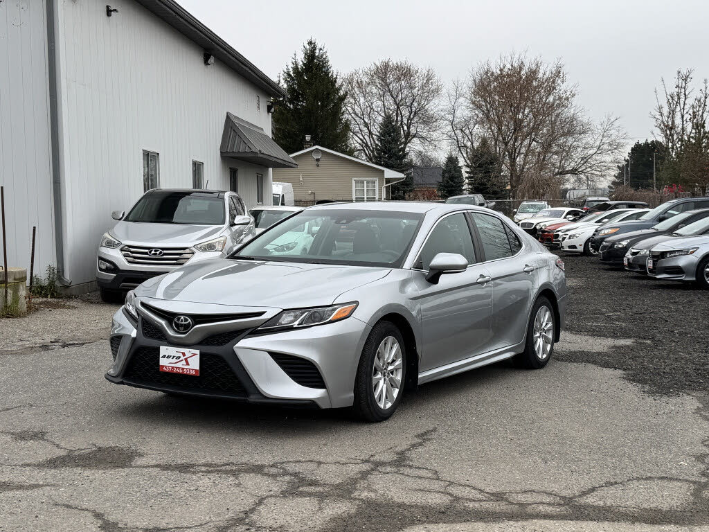 2018 Toyota Camry SE