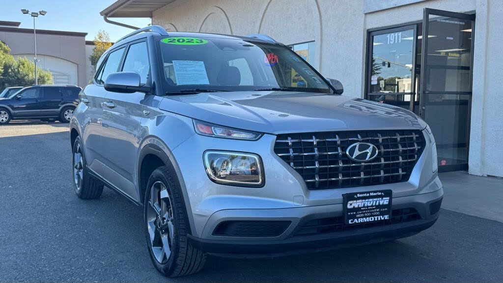 2023 Hyundai Venue SEL FWD