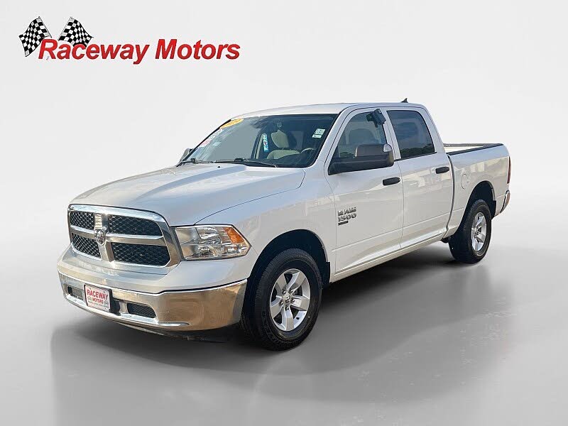 2023 RAM 1500 Classic SLT Crew Cab 4WD
