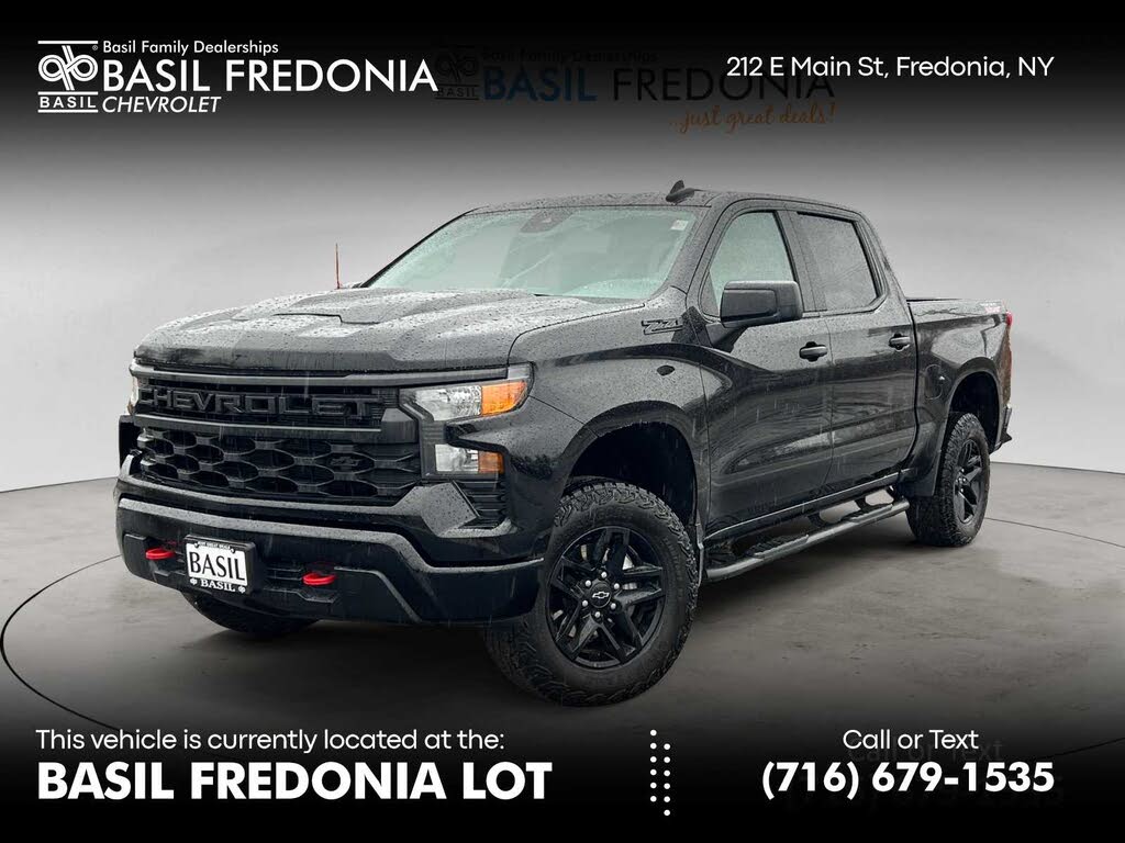 2024 Chevrolet Silverado 1500 Custom Trail Boss Crew Cab 4WD