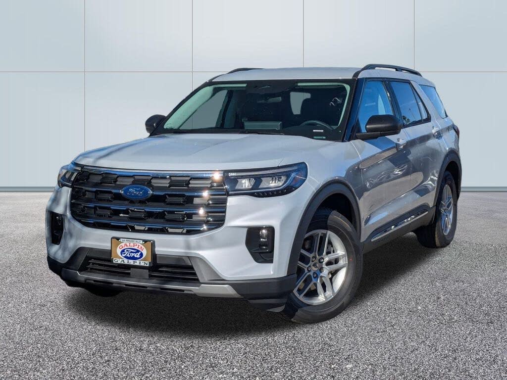 2025 Ford Explorer Active RWD