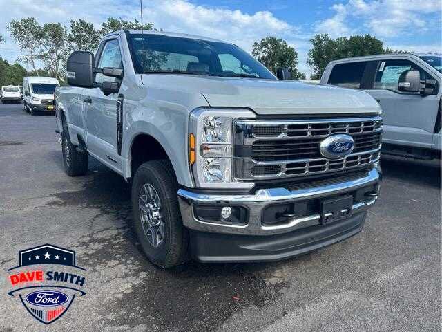 2025 Ford F-250 Super Duty XLT Regular Cab LB 4WD