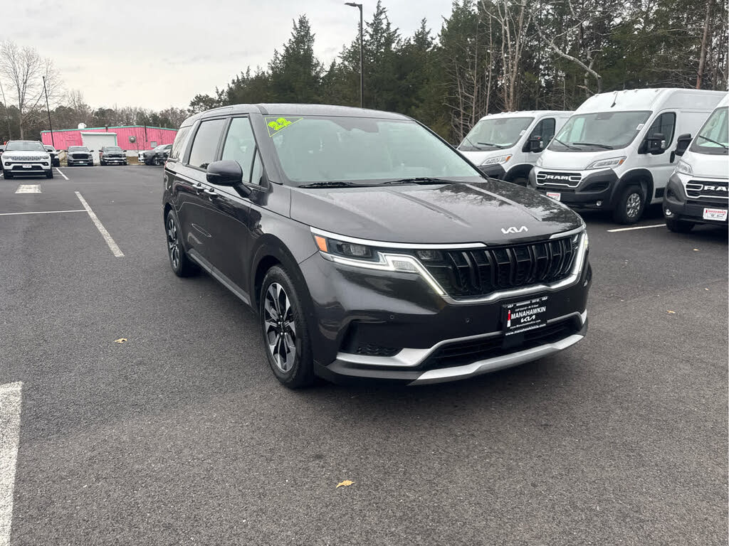 2022 Kia Carnival EX FWD