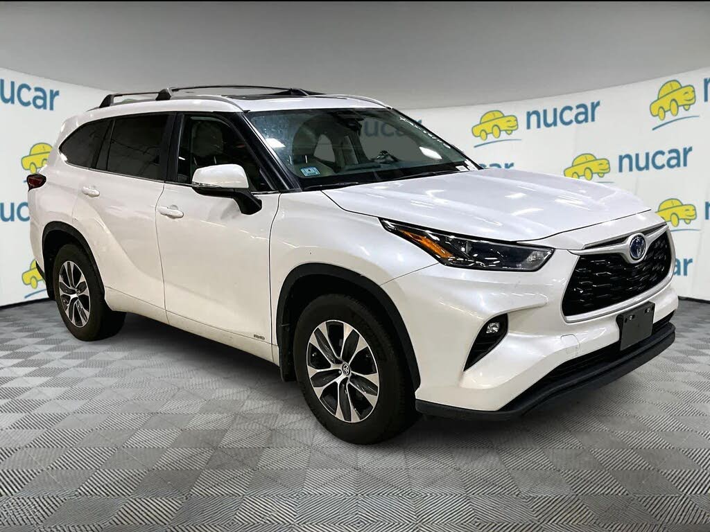 2023 Toyota Highlander Hybrid XLE AWD