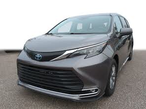 Toyota Sienna XLE 7-Passenger FWD