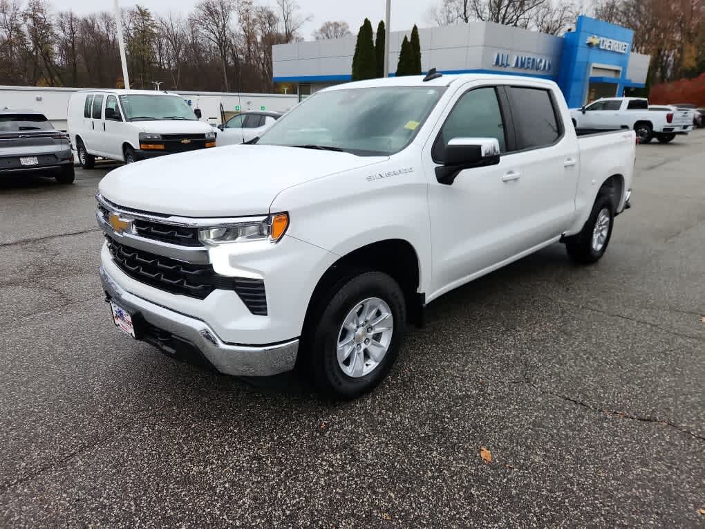 2025 Chevrolet Silverado 1500 LT Crew Cab 4WD