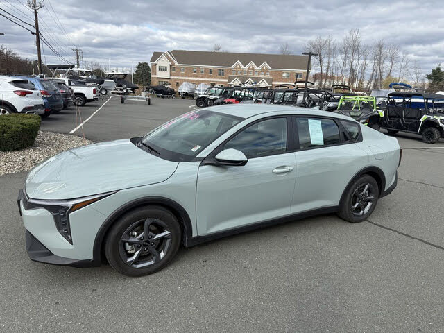 2025 Kia K4 LXS FWD