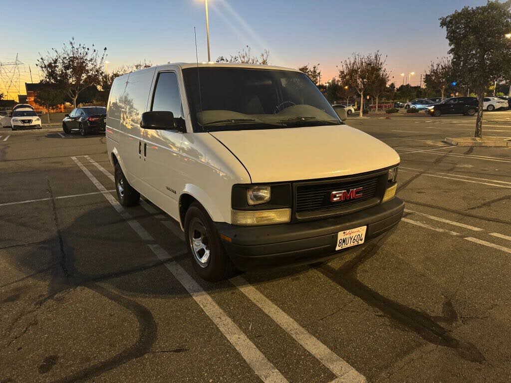 2000 GMC Safari Cargo SL Extended RWD