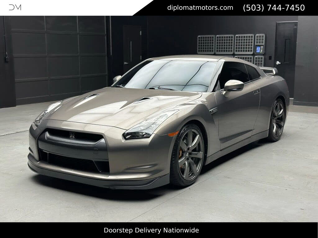 2009 Nissan GT-R Premium AWD