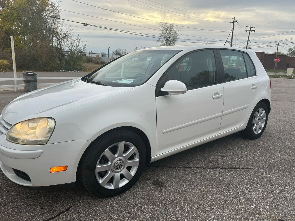 2009 Volkswagen Rabbit 4-door
