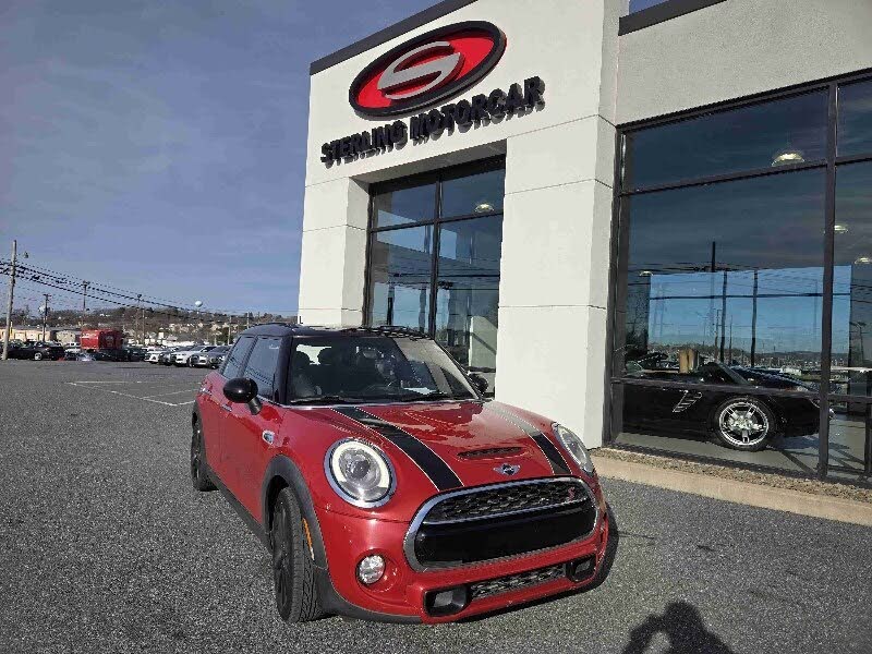 2016 MINI Cooper S 4-Door Hatchback FWD