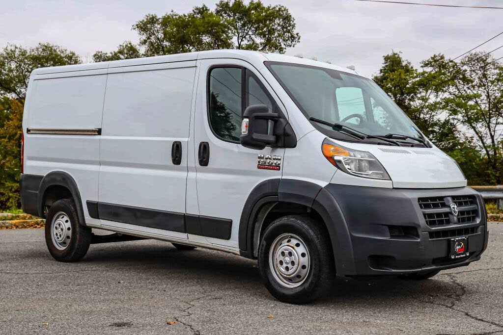 2016 RAM ProMaster 1500 136 Low Roof Cargo Van