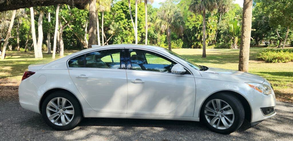 2017 Buick Regal Premium II Sedan FWD
