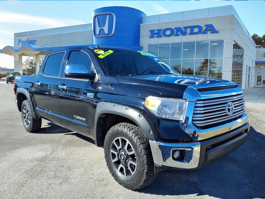 2017 Toyota Tundra Limited CrewMax 5.7L FFV 4WD