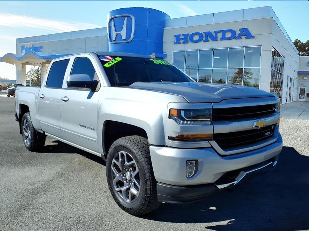 2018 Chevrolet Silverado 1500 LT Z71 Crew Cab 4WD