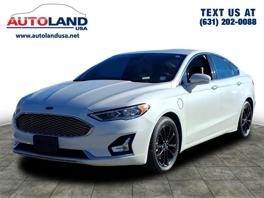 2019 Ford Fusion Energi Titanium FWD