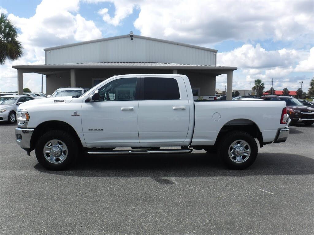 2022 RAM 2500 Big Horn Crew Cab 4WD