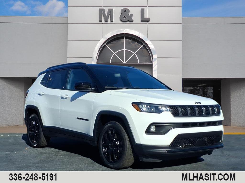 2023 Jeep Compass Altitude 4WD