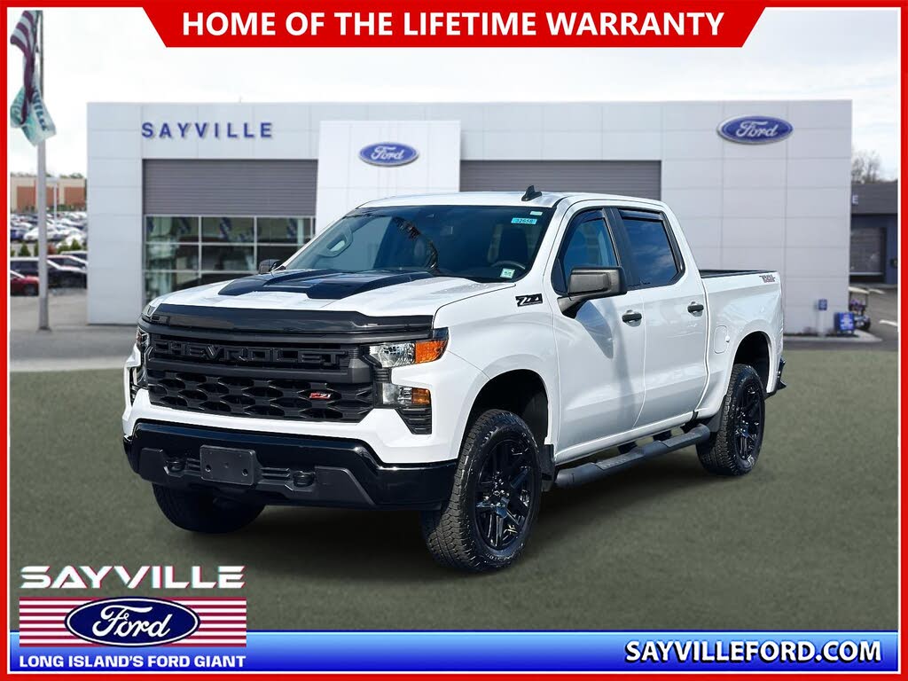 2024 Chevrolet Silverado 1500 Custom Trail Boss Crew Cab 4WD