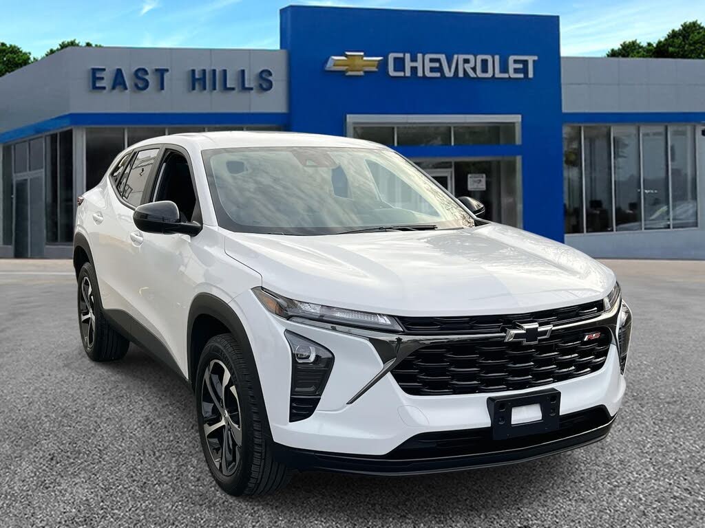 2024 Chevrolet Trax RS with 1RS FWD