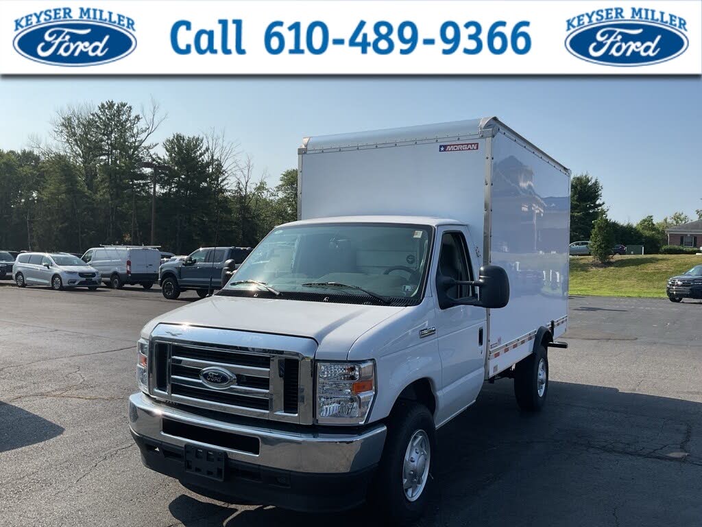 2025 Ford E-Series Chassis E-350 SD Cutaway SB DRW RWD