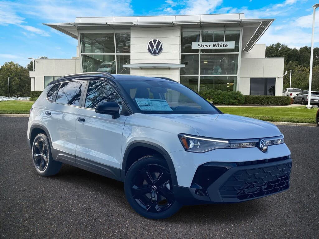 2026 Volkswagen Taos SE Black 4Motion